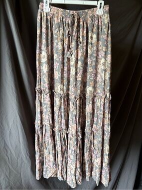 DRESS FORUM Floral Grey Maxi Skirt Stretchy Double Lined Flowy Boho Hippie S